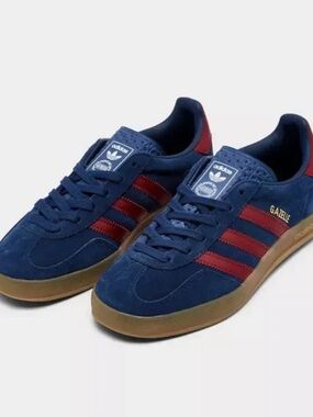 New ADIDAS Gazelle Sneakers in Navy and Red